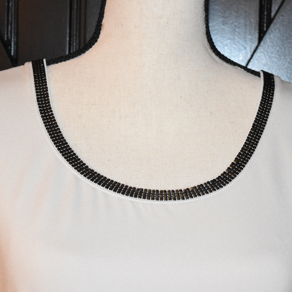 New York & Company Sleeveless Blouse - Picture 2 of 6